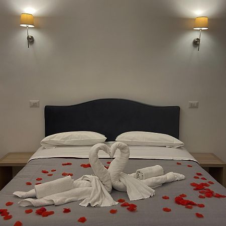 Gualtieri B&B - Luxury Rooms Сан-Джорджо-а-Кремано Екстер'єр фото