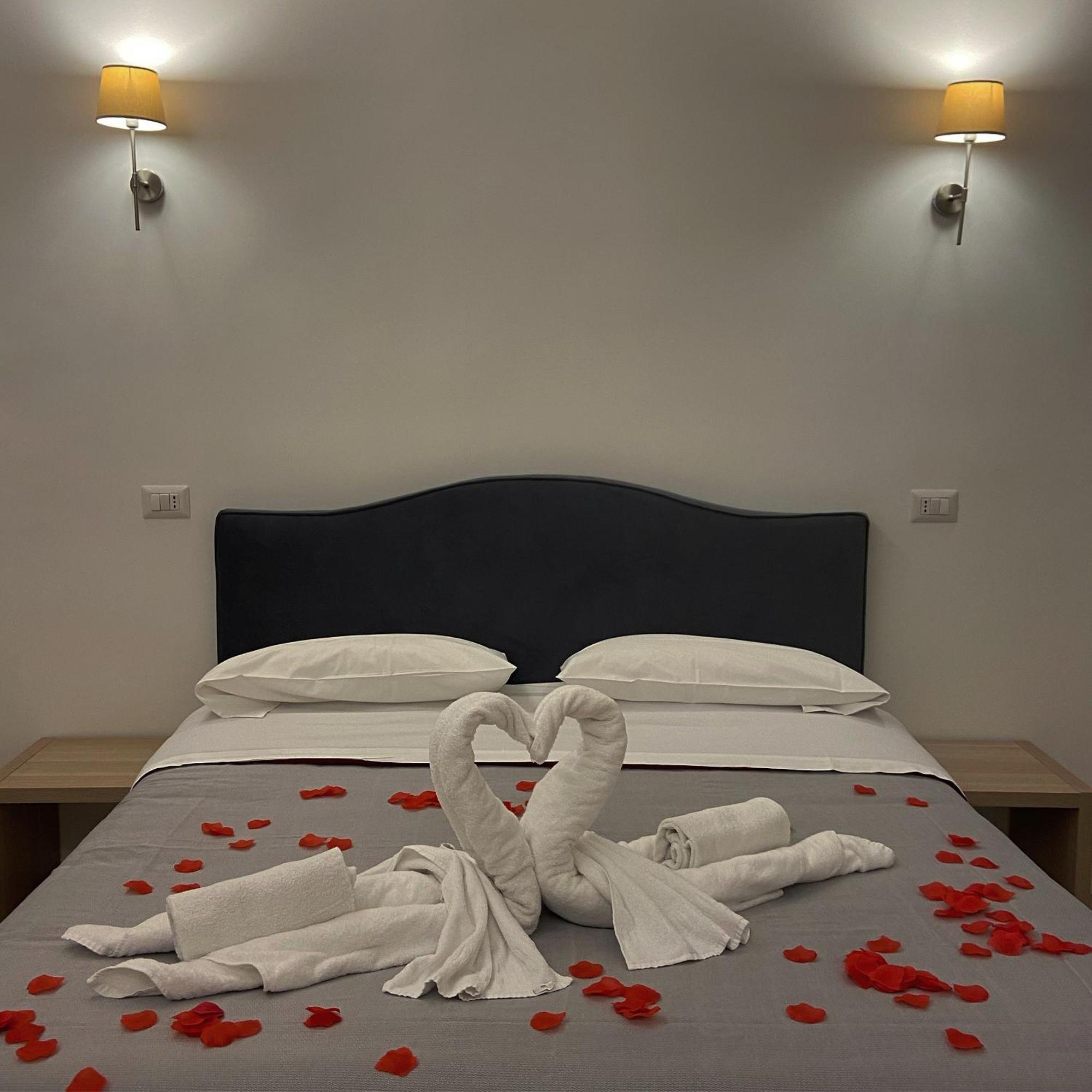 Gualtieri B&B - Luxury Rooms Сан-Джорджо-а-Кремано Екстер'єр фото